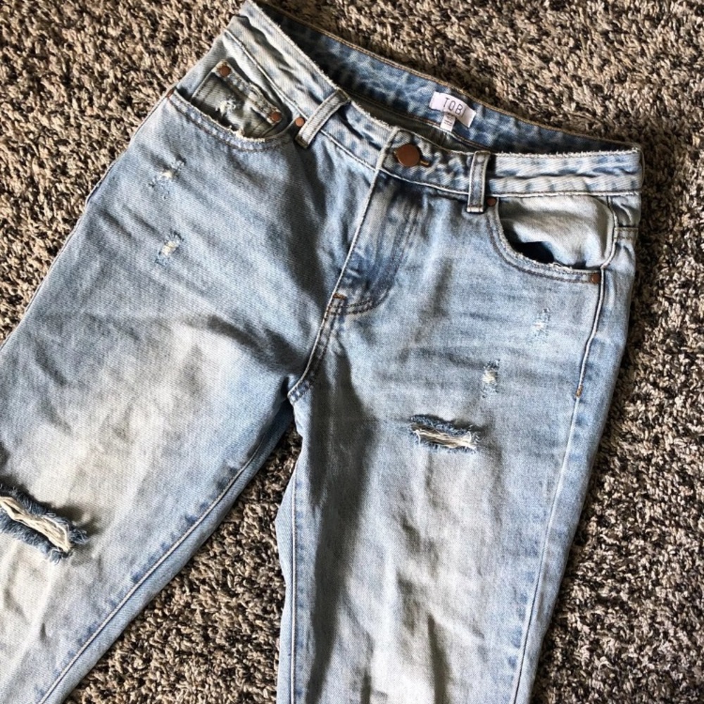 Tobi Distressed Mom Jeans